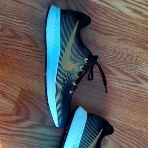 Nike Zoom 8.5 Woman's running shoes